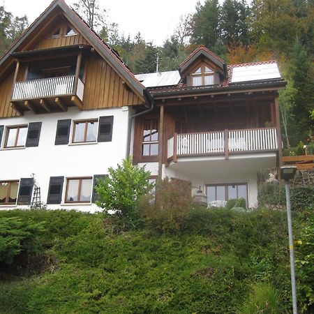 Urlaub Mit Blick Auf Schiltachs Fachwerkhaeuser Eksteriør bilde