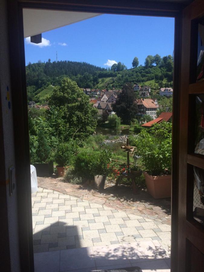 Urlaub Mit Blick Auf Schiltachs Fachwerkhaeuser Eksteriør bilde